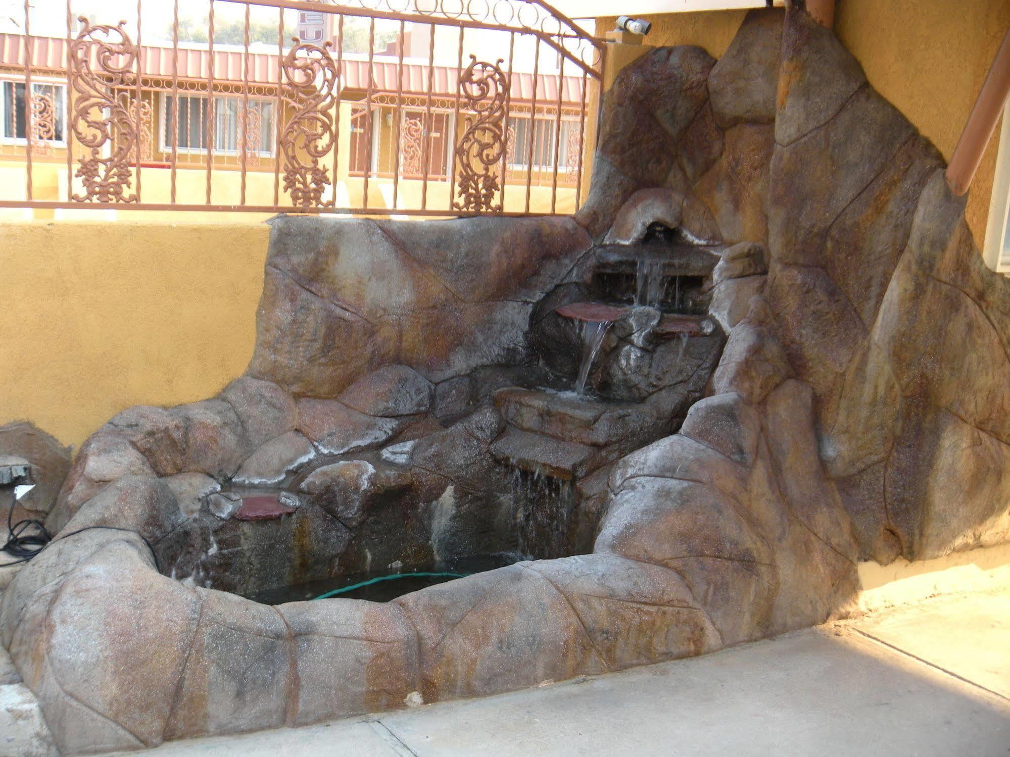 Trails Motel Lone Pine Dış mekan fotoğraf